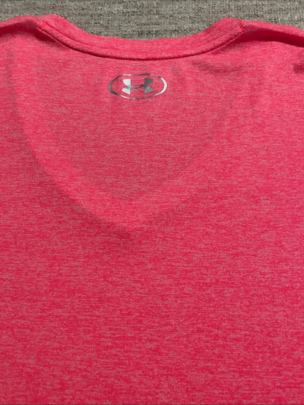 Under Armour Women’s Hot Pink V-Neck Logo Tee
Size - M - Picture 5 of 8